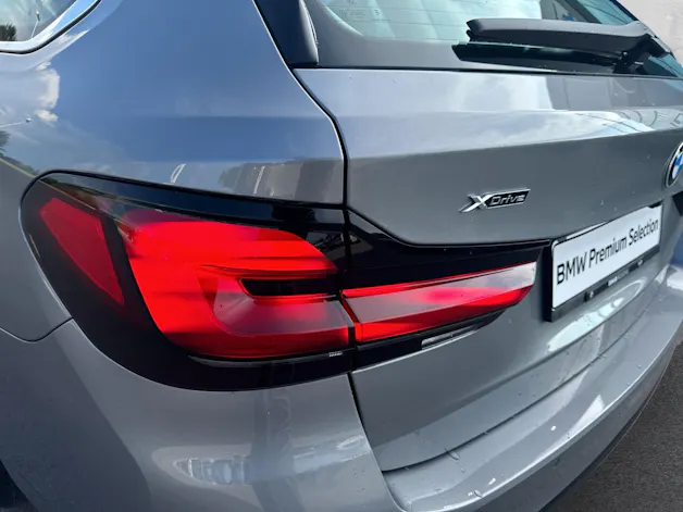 BMW 530d xDrive 48V Touring 📍