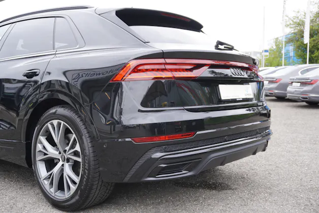 Audi Q8 55 TFSI Black Edition quattro tiptronic S-LINE!!!
