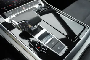 Audi Q8 55 TFSI Black Edition quattro tiptronic S-LINE!!!