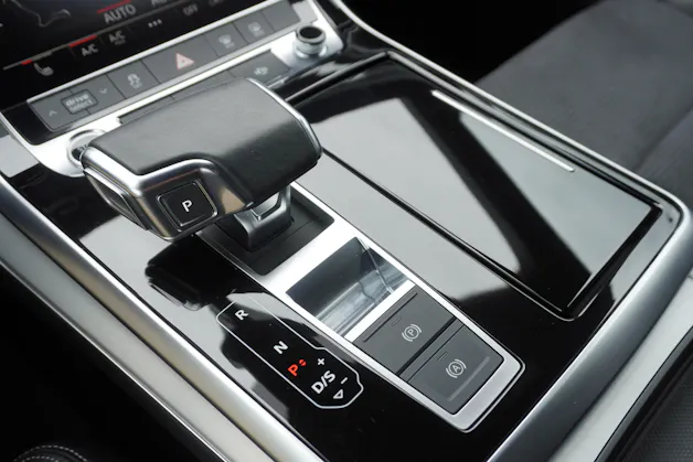 Audi Q8 55 TFSI Black Edition quattro tiptronic S-LINE!!!