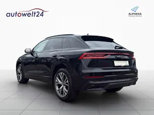 Audi Q8 55 TFSI Black Edition quattro tiptronic S-LINE!!!