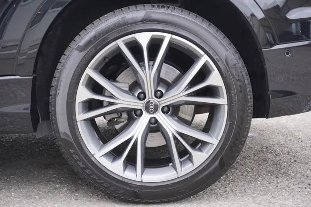 Audi Q8 55 TFSI Black Edition quattro tiptronic S-LINE!!!