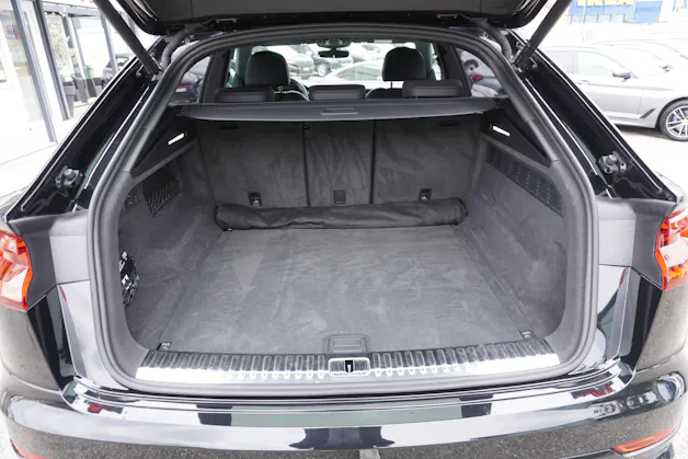 Audi Q8 55 TFSI Black Edition quattro tiptronic S-LINE!!!