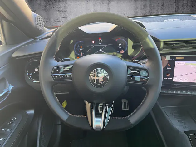 Alfa Romeo Junior 1.2 Intensa Sky Q4