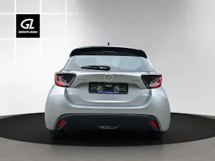 Mazda 2 Hybrid Centre-line