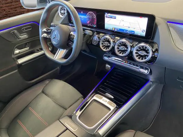 Mercedes-Benz GLA 250 4Matic 8G-DCT