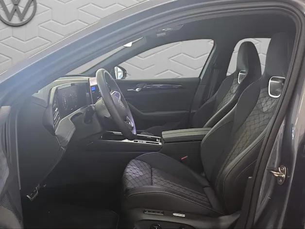 VW Passat Variant 2.0 TDI evo R-Line 4 Motion DSG