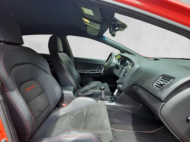 Kia Cee'd 1.6 GDi Turbo GT