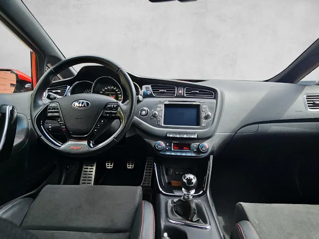 Kia Cee'd 1.6 GDi Turbo GT