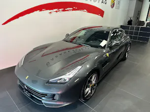 Ferrari GTC 4 Lusso T