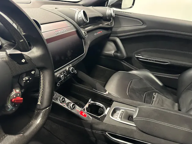 Ferrari GTC 4 Lusso T