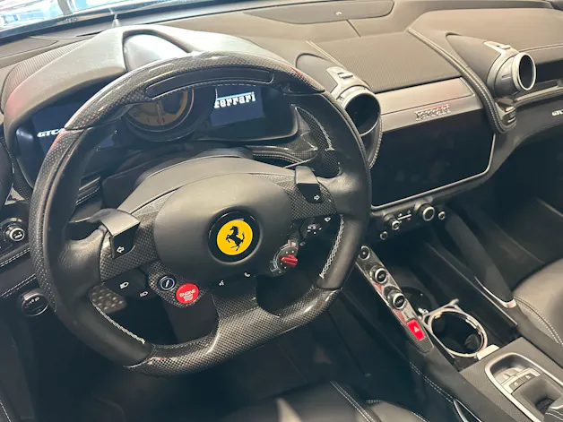 Ferrari GTC 4 Lusso T