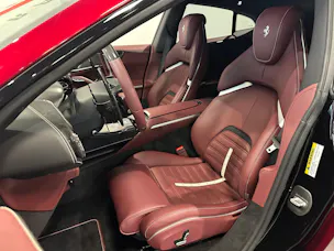 Ferrari Purosangue 6.5 V12 ATELIER
