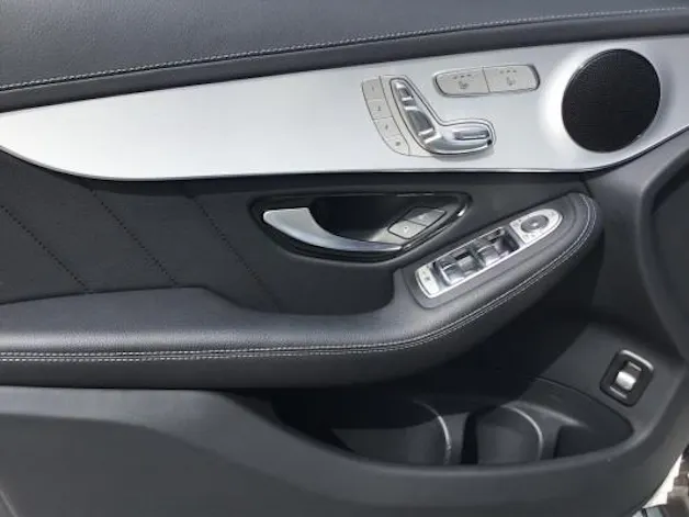 Mercedes-Benz GLC 300 de AMG Line 4M A