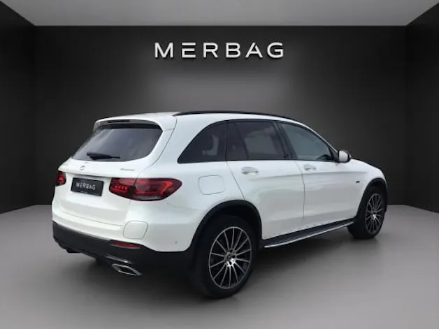 Mercedes-Benz GLC 300 de AMG Line 4M A