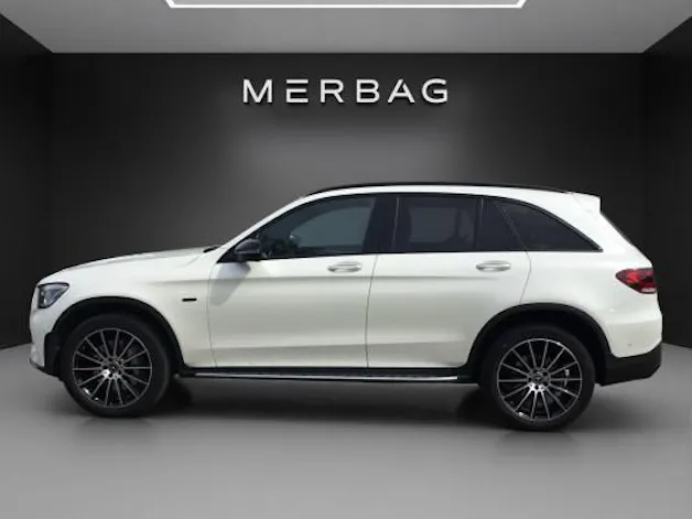 Mercedes-Benz GLC 300 de AMG Line 4M A