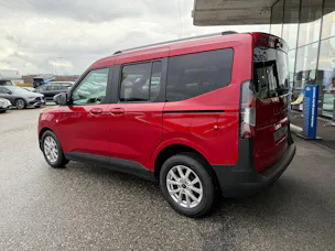 Ford Tourneo Courier 1.0 EcoBoost Titanium Automat