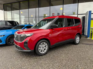 Ford Tourneo Courier 1.0 EcoBoost Titanium Automat