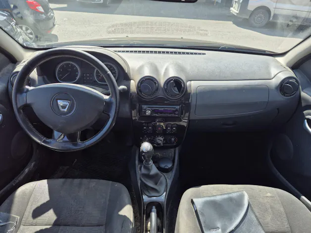 Dacia Duster 1.6 Lauréate 4x4