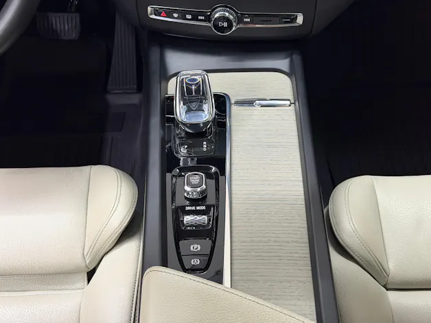 Volvo XC60 B5 Benzin Mild Hybrid AWD Inscription Geartronic