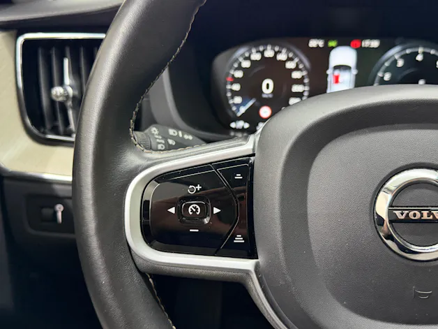 Volvo XC60 B5 Benzin Mild Hybrid AWD Inscription Geartronic