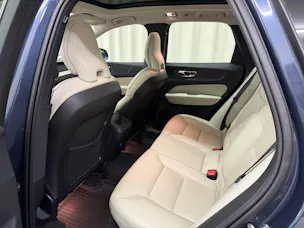 Volvo XC60 B5 Benzin Mild Hybrid AWD Inscription Geartronic