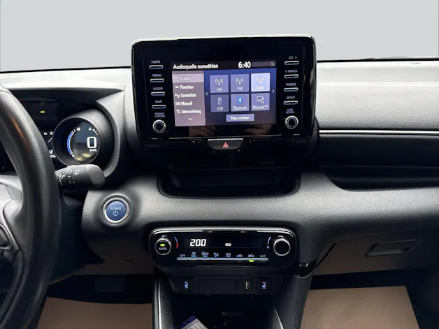 Toyota Yaris 1.5 Comfort e-CVT