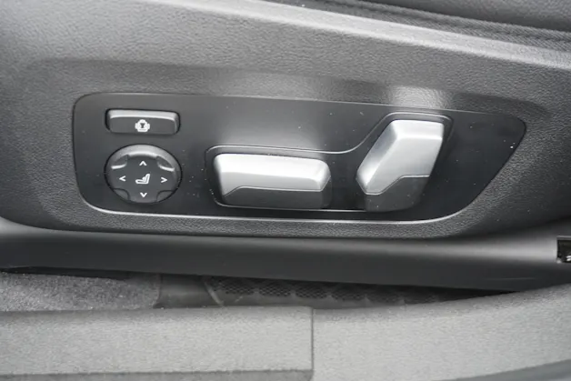 BMW 320d xDrive 48V Touring Steptronic M Sport