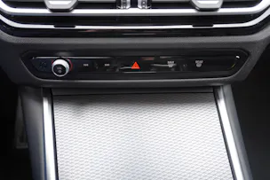 BMW 320d xDrive 48V Touring Steptronic M Sport