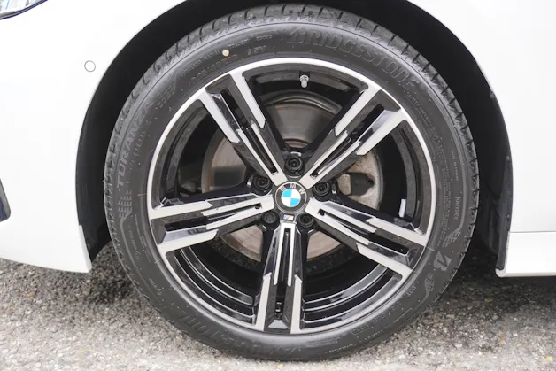 BMW 320d xDrive 48V Touring Steptronic M Sport