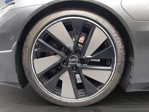 Audi e-tron GT quattro