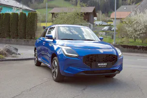 Suzuki Swift 1.2 Sakura Top Hybrid 4x4