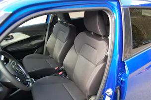 Suzuki Swift 1.2 Sakura Top Hybrid 4x4
