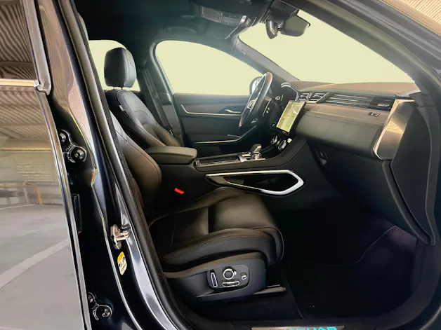 Jaguar F-Pace 2.0 D I4 200 SE AWD - Ruote invernali incluse