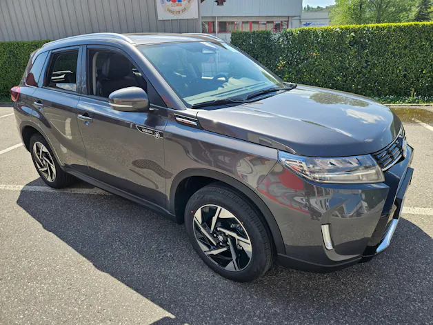 Suzuki Vitara 1.4 T Sakura Top Hybrid 4x4