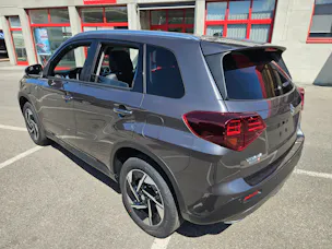 Suzuki Vitara 1.4 T Sakura Top Hybrid 4x4