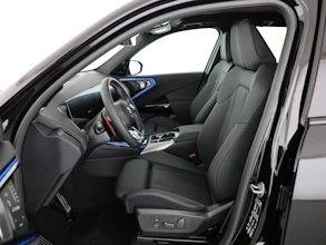 https://vehicle.imgix.net/4277589/db44ee30-808c-4dad-99ca-732d47c03cff.jpg