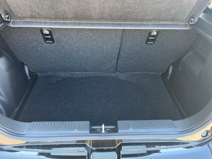 Fahrzeugbild SUZUKI SWIFT