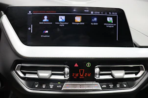 image du véhicule BMW 120i SDKG