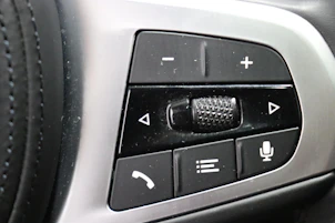 image du véhicule BMW 120i SDKG