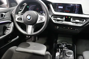 image du véhicule BMW 120i SDKG