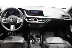 image du véhicule BMW 120i SDKG