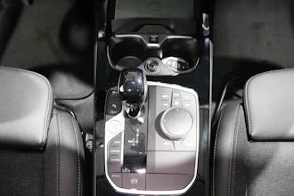 https://vehicle.imgix.net/4277719/b081eccd-d266-4f18-bf6e-5ef83b9f240c.JPG