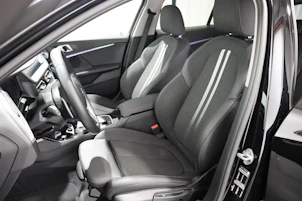 image du véhicule BMW 120i SDKG