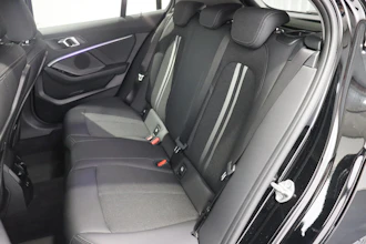 https://vehicle.imgix.net/4277719/cac16557-a089-4f7c-99b5-ef1fc03c091b.JPG