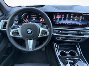 Fahrzeugbild BMW X5 30d xDrive SAG M-Sport
