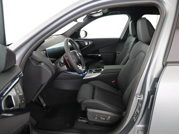 BMW X3 M50i