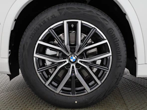 image du véhicule BMW X1 25e xDrive paddles