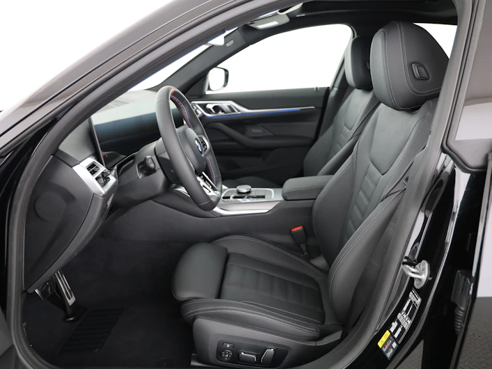 Fahrzeugbild BMW i4
