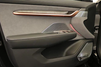 https://vehicle.imgix.net/4277819/549a4ac2-83d6-44d6-84d8-ac1a9f4135be.JPG
